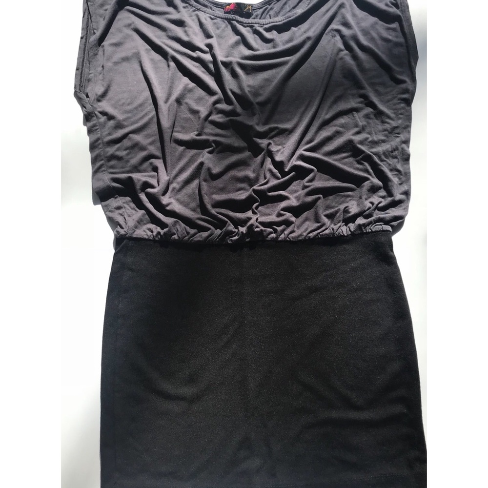 Black & Gray top